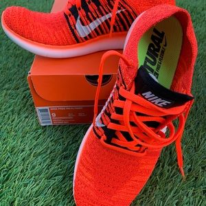 NIKE FREE RN FLYKNIT